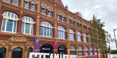 UK (Birmingham City University) University celebrates new £70 million innovation building